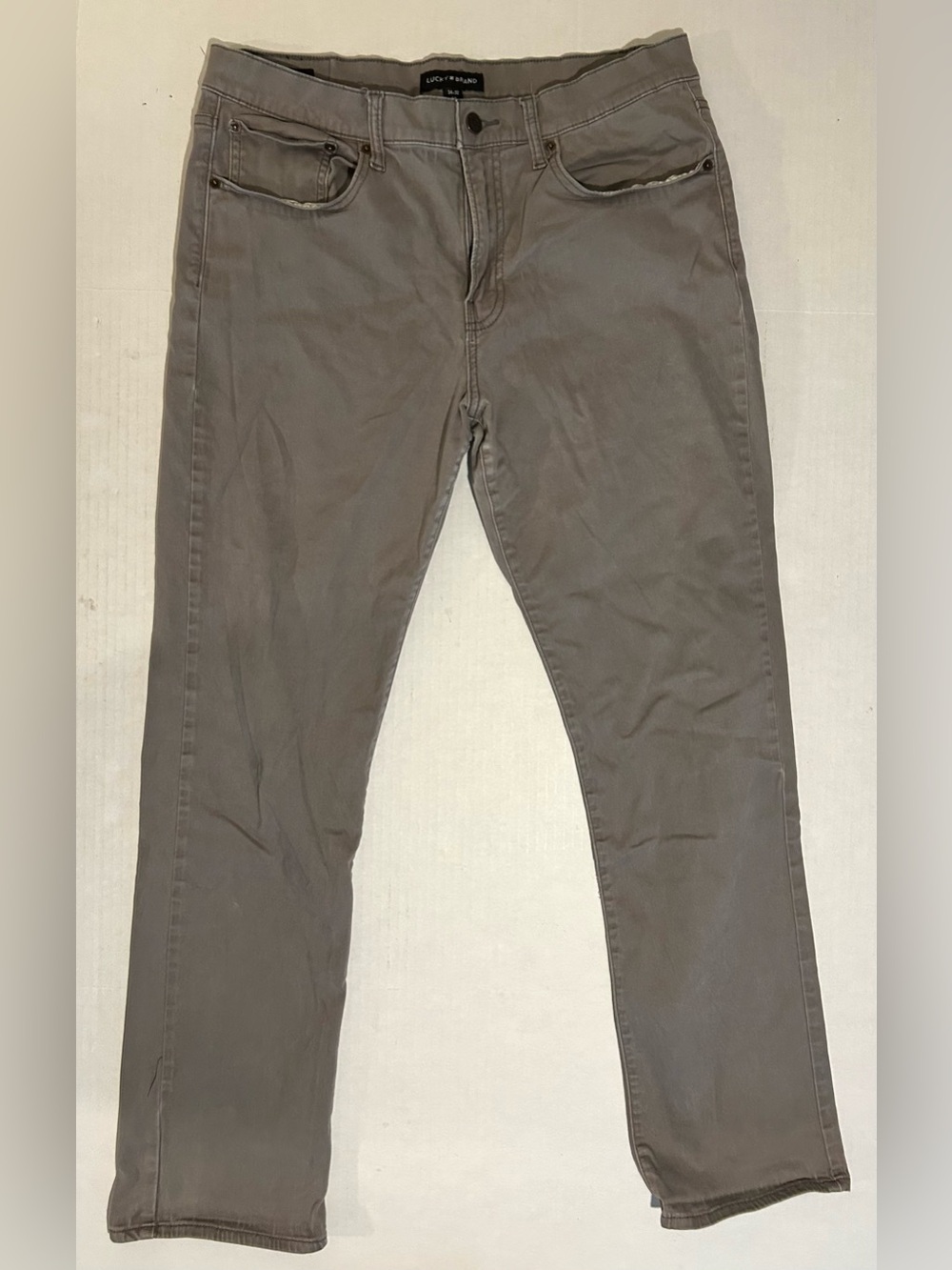 Lucky Brand Men's 34x32 Straight 223 Gray Stretch Chino Pant Jeans 5-Pocket